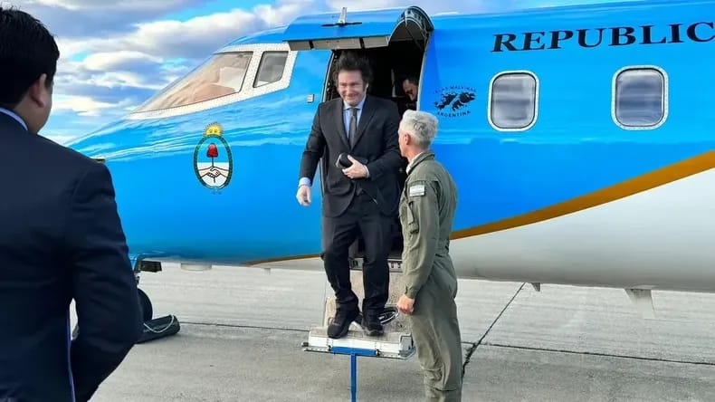 No culpes a la niebla. Sin el acompañamiento de los gobernadores,Milei se bajó del acto por el Día de la Independencia en Tucumán