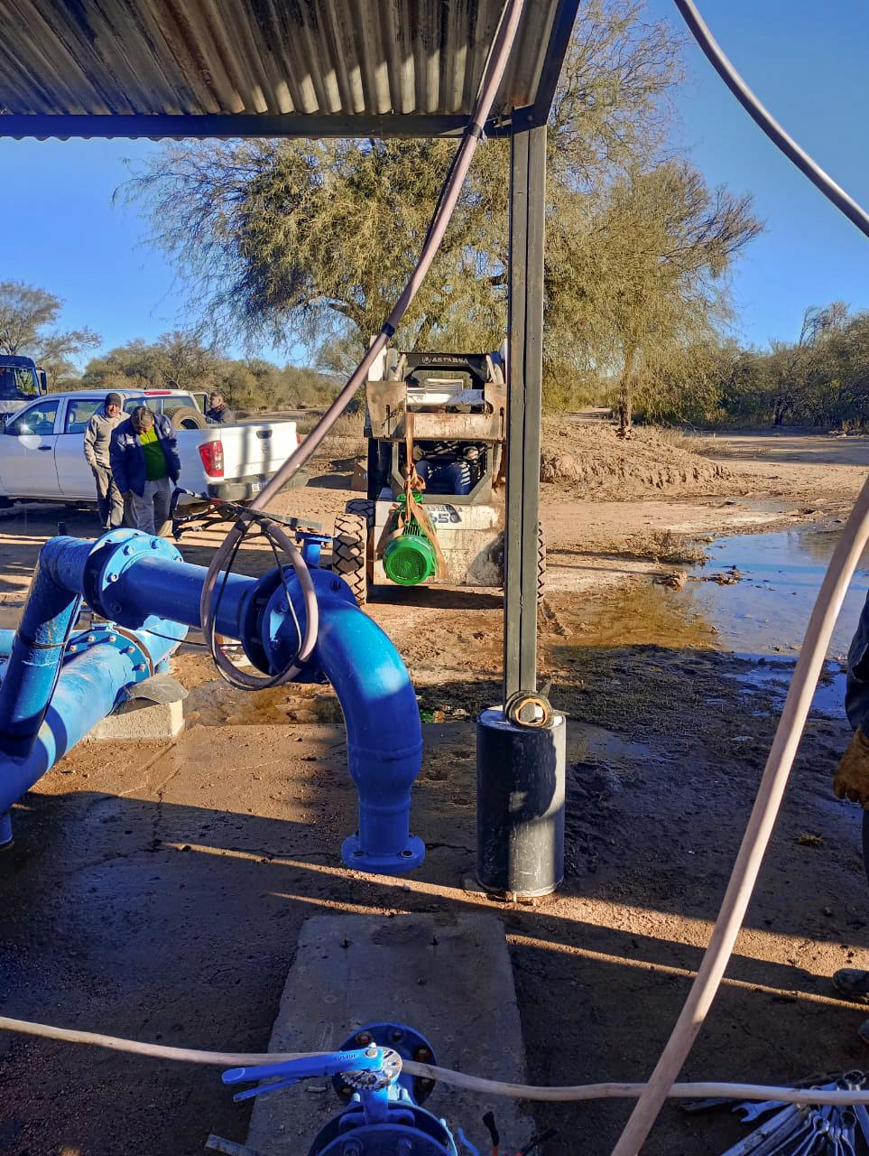 Intensos operativos de mantenimiento en perforaciones para asegurar el acceso al agua potable.