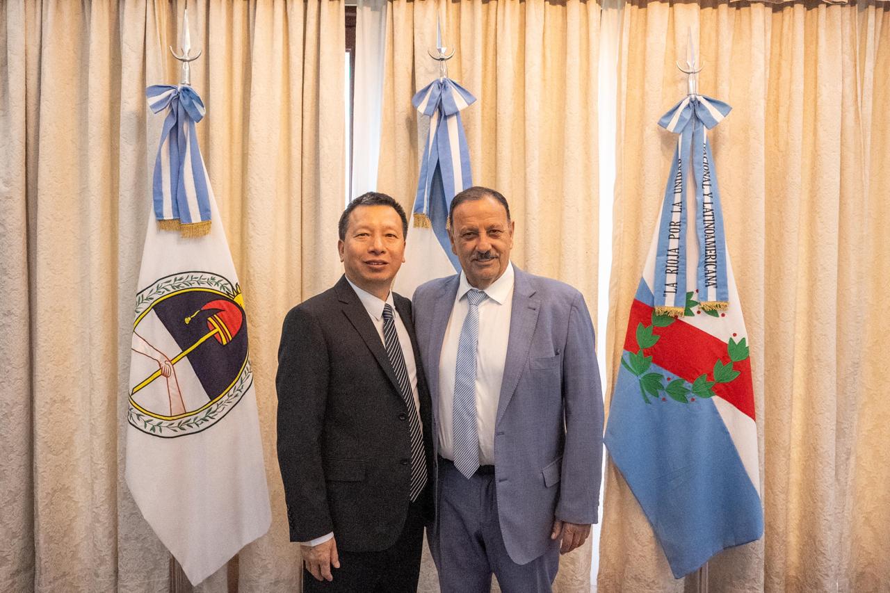 Avanza la alianza con empresa china para impulsar inversiones mineras sustentables en La Rioja.