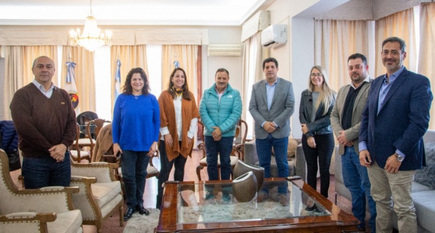 Quintela y el Ministerio de Defensa de Nación profundizan líneas de acción ante emergencias  