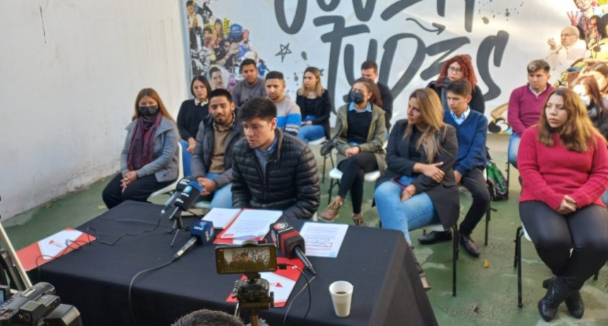 Desde el lunes 15, abre el comedor estudiantil con 300 raciones diarias