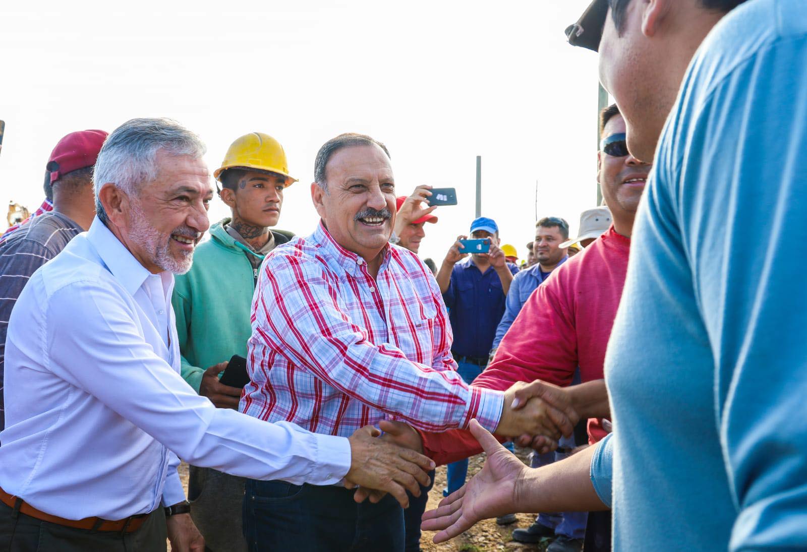 Armando Molina: 