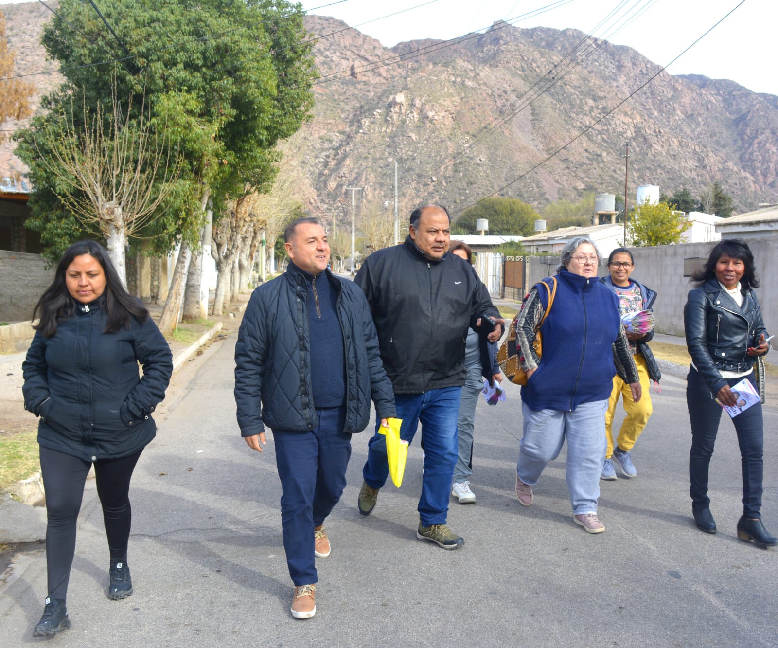 Galván llevó sus propuestas a Sanagasta y pidió ir a votar el Domingo.