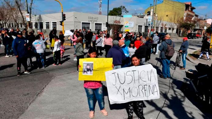 Motochorros mataron a una nena de 11 años en Lanús Oeste cuando entraba a la escuela