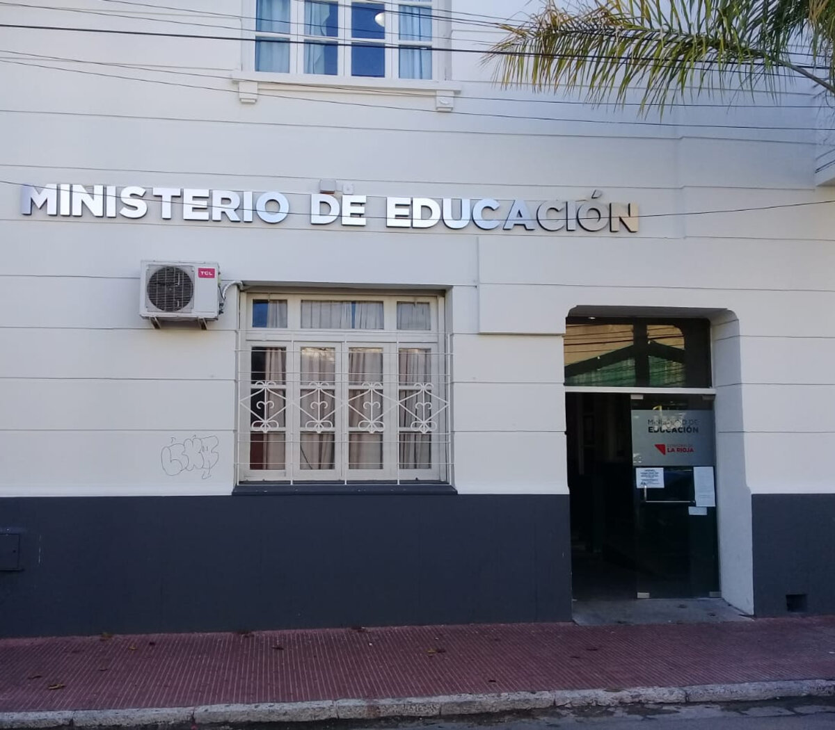 El Gobierno informó sobre la actividad en las escuelas afectadas a las PASO del Domingo.