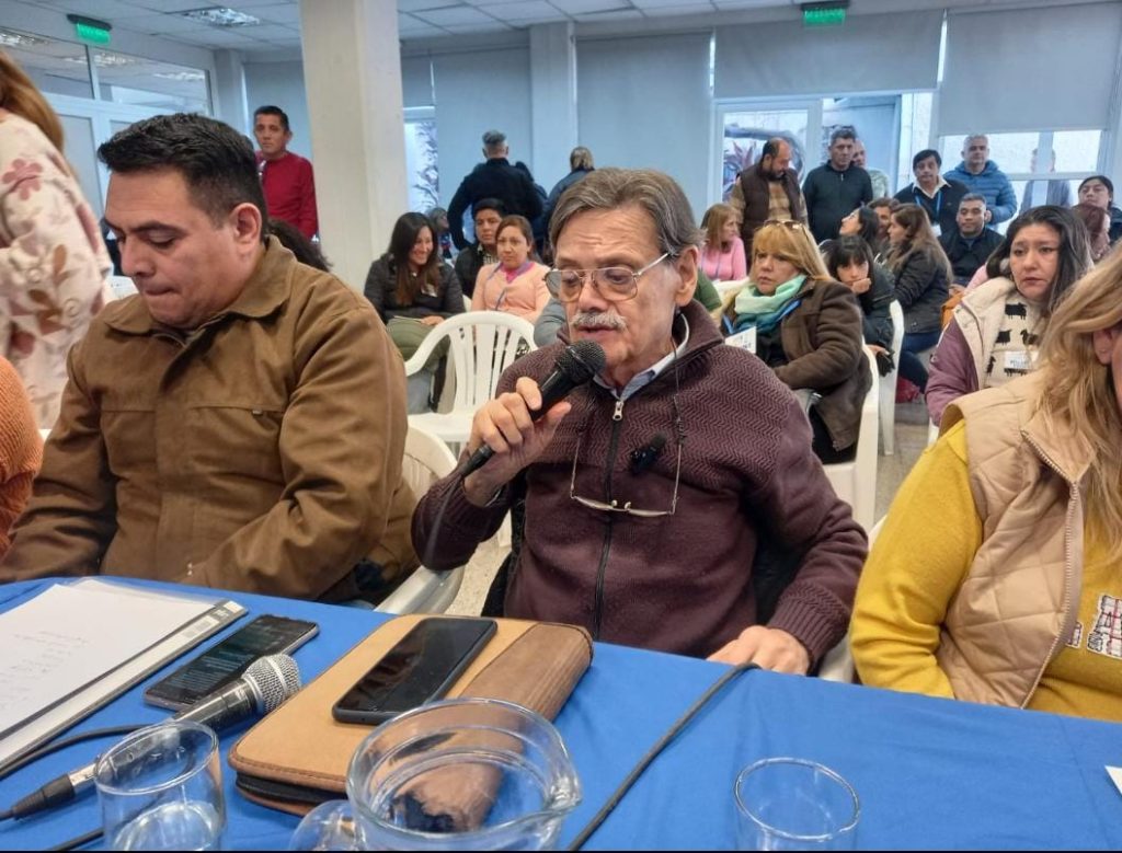 AMP solicitó un incremento de 50 mil pesos al básico
