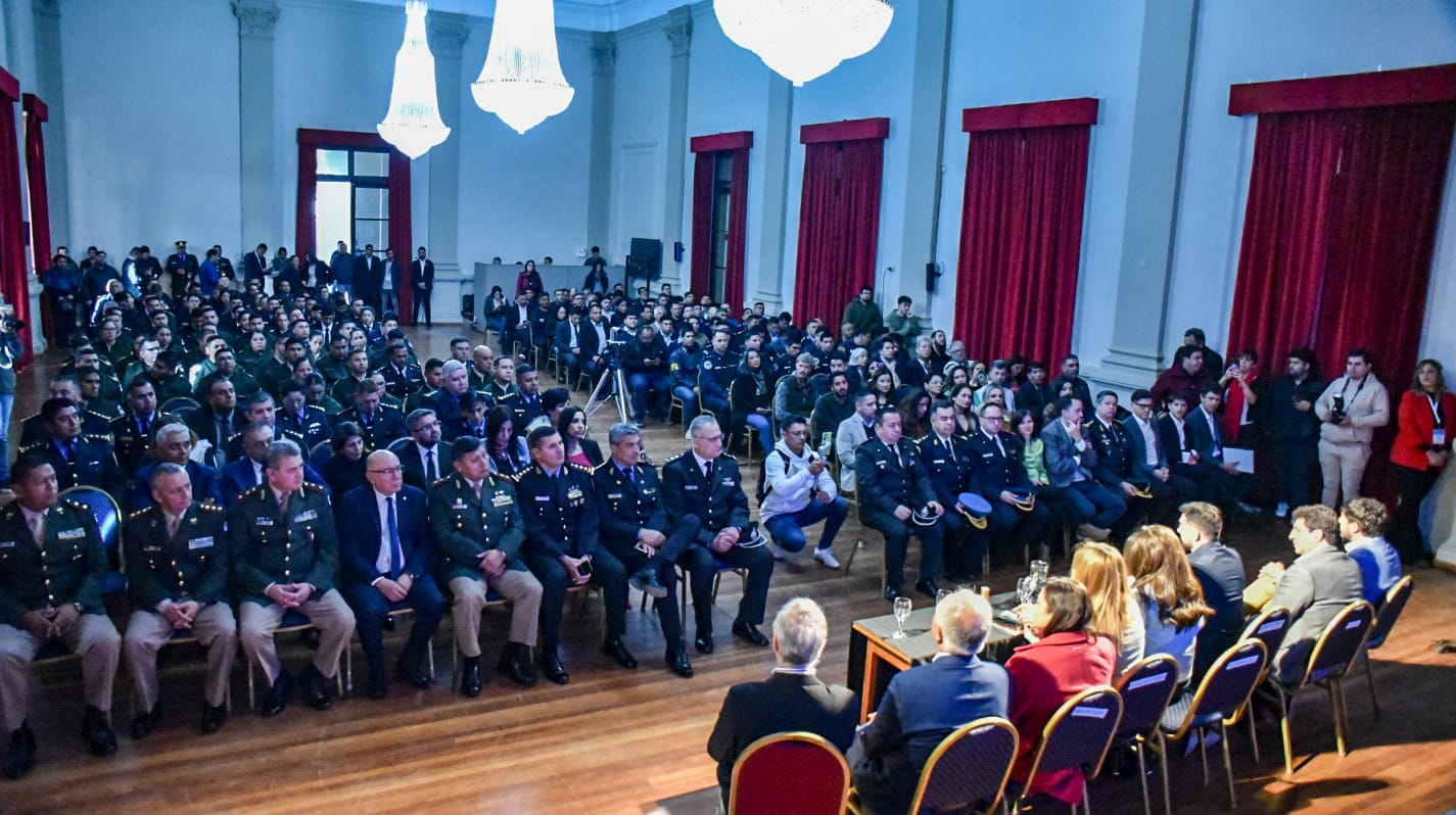 El compromiso de las fuerzas de seguridad clave para el desarrollo del cannabis en la provincia