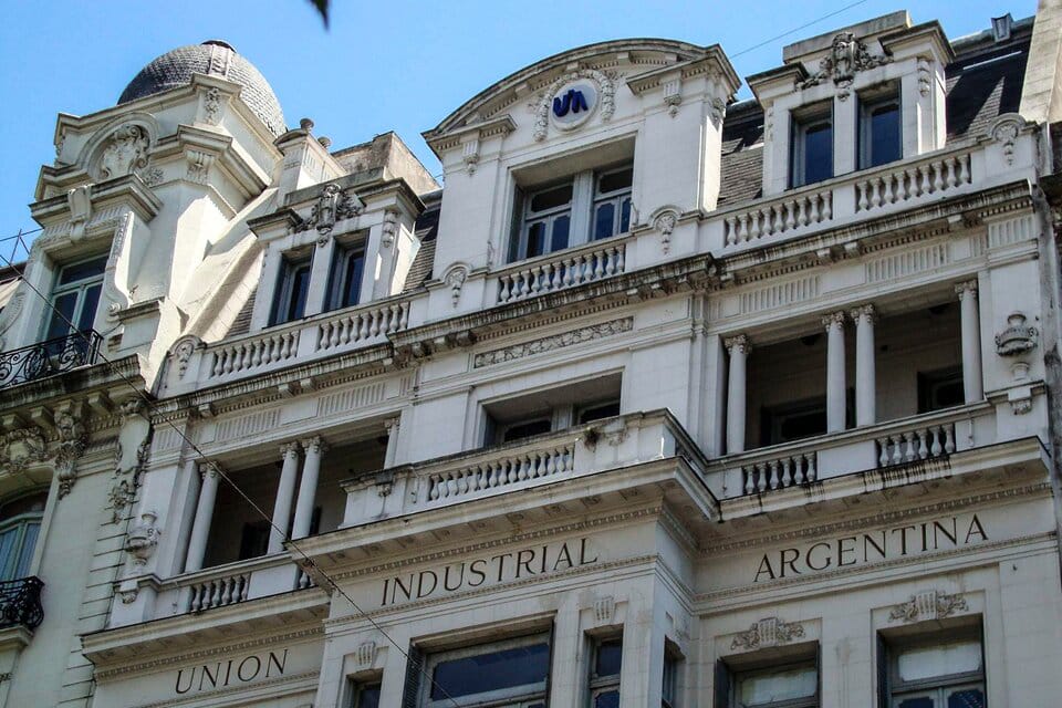 La encuesta de la UIA refleja la crisis nacional y del sector fabri.l Para 6 de 10 industrias, el país está peor