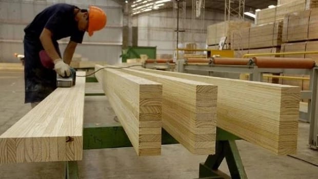 La principal maderera de Corrientes paraliza su actividad y suspende a 520 trabajadores