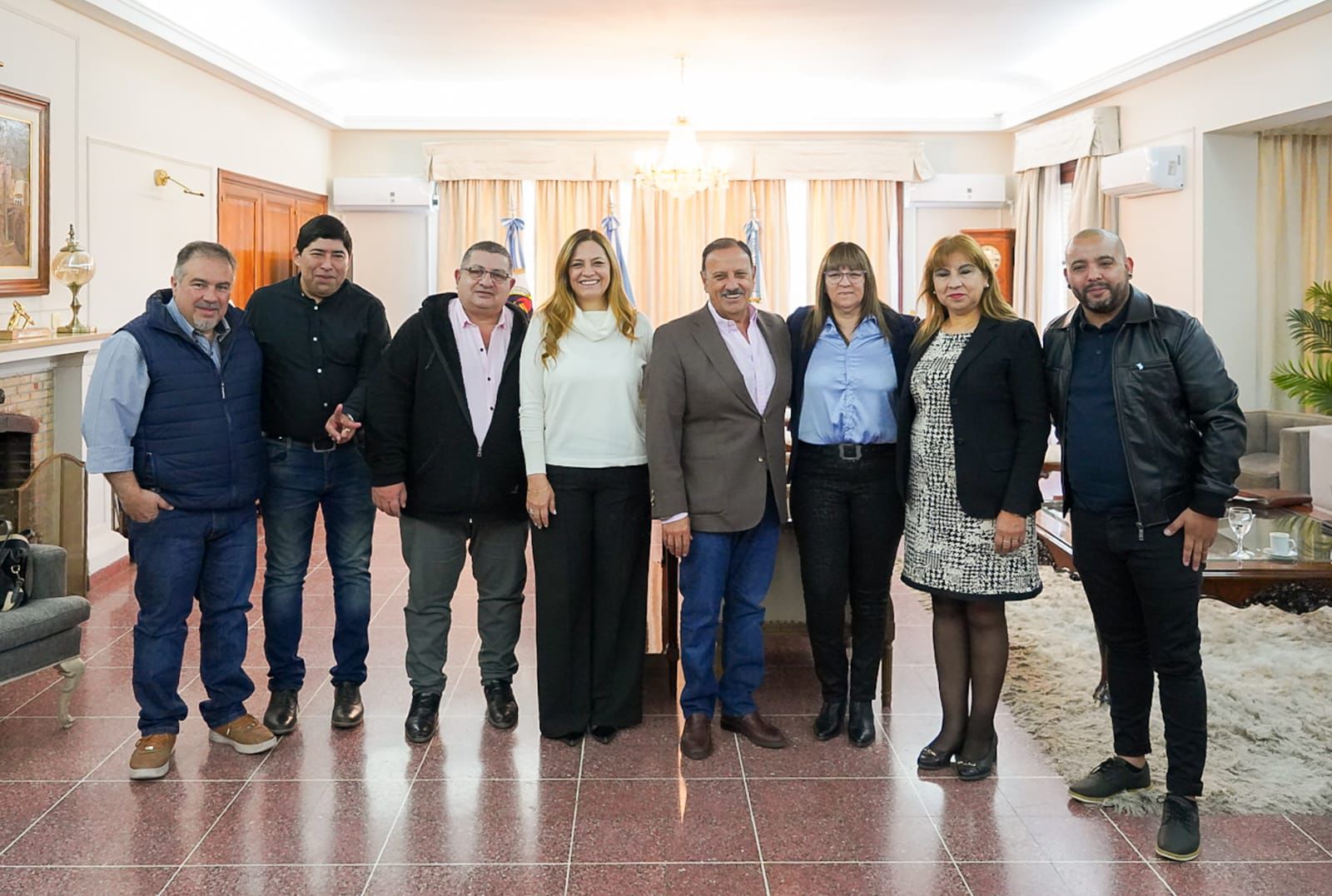 Quintela refuerza su compromiso con la industria textil en medio de la crisis del sector