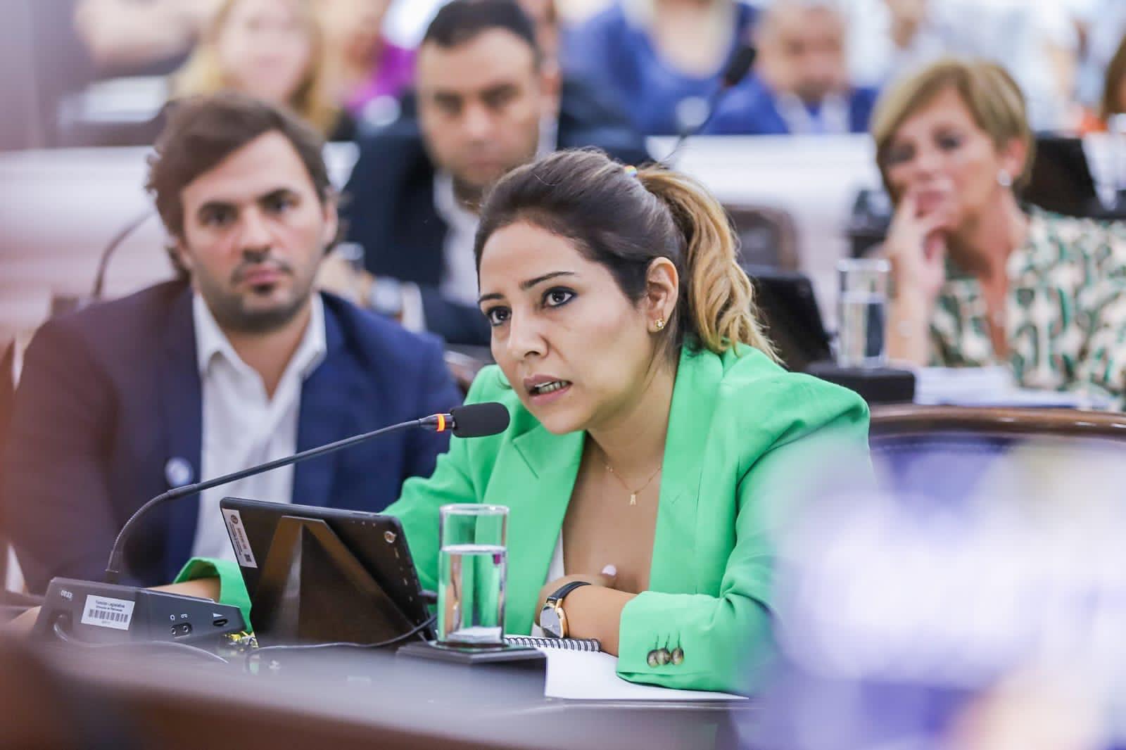 Iniciativa de Ricardo Quintela. La Provincia impulsa herramientas para acompa&ntilde;ar a las familias ante el creciente endeudamiento 