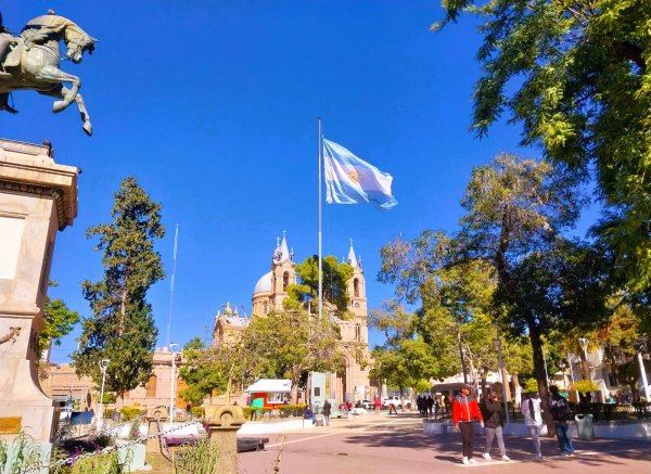 Anuncian una jornada c&aacute;lida para la ciudad de La Rioja  