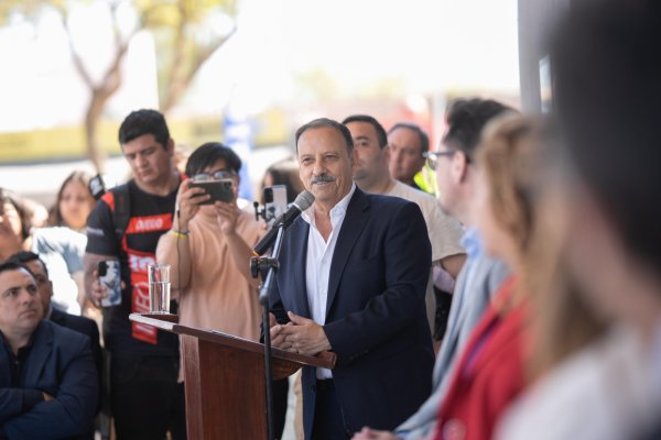 Quintela anunci&oacute; que la Provincia invertir&aacute; $3.000 millones para finalizar el gasoducto de Chilecito