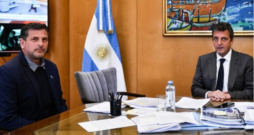 En Bs As. Massa recibio al diputado Ismael Bordagaray