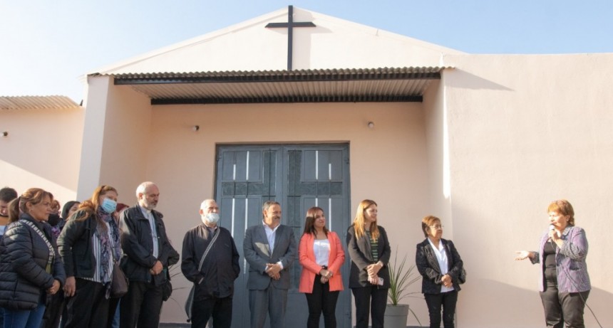 El gobernador encabezó la inauguración de la Capilla “Niño Dios” en el barrio Antártida II