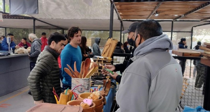 Nueva edicion del mercado popular zona Sur