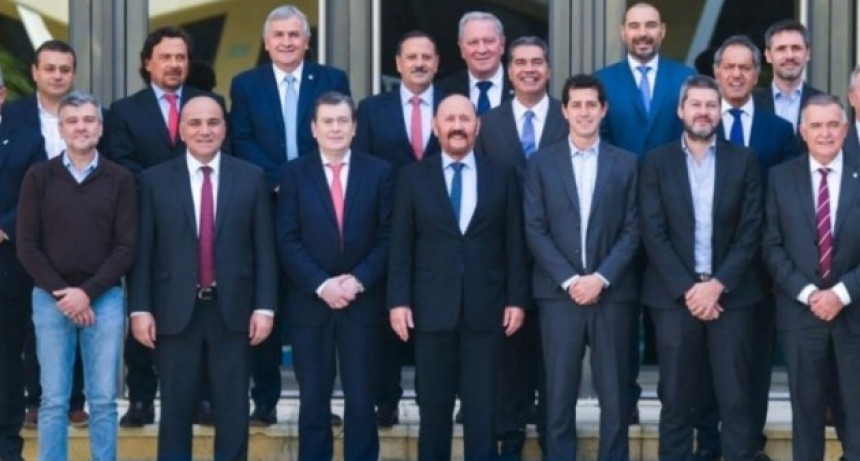 Quintela y 8 Gobernadores mas inicia gira por Estados Unidos