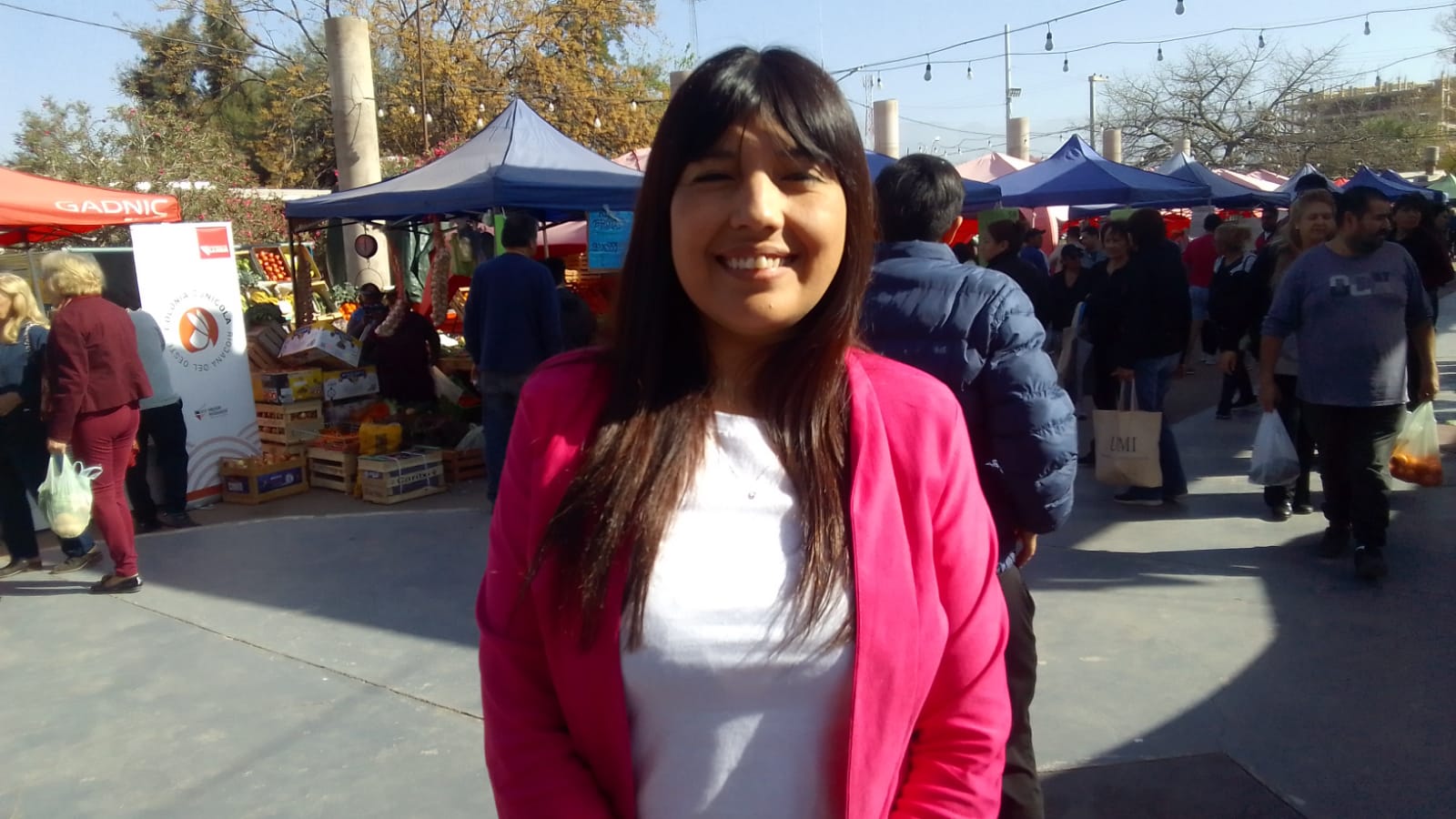 Como cada viernes el Mercado Popular ofrece una gran variedad de ofertas