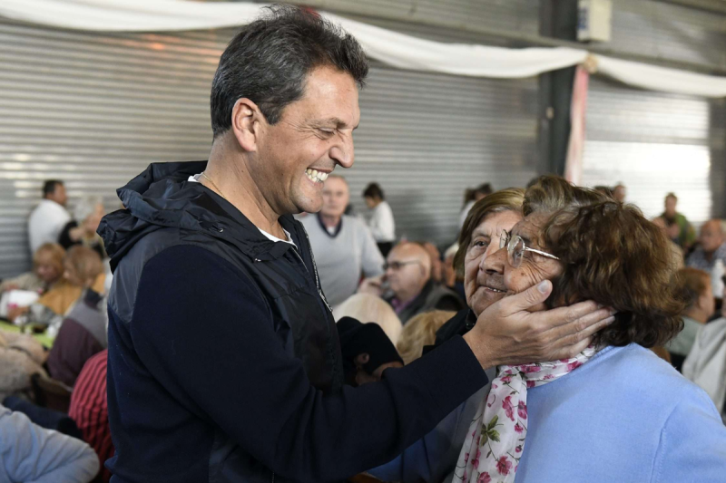 Sergio Massa confirmó el otorgamiento de un bono de refuerzo para 3 millones de jubilados