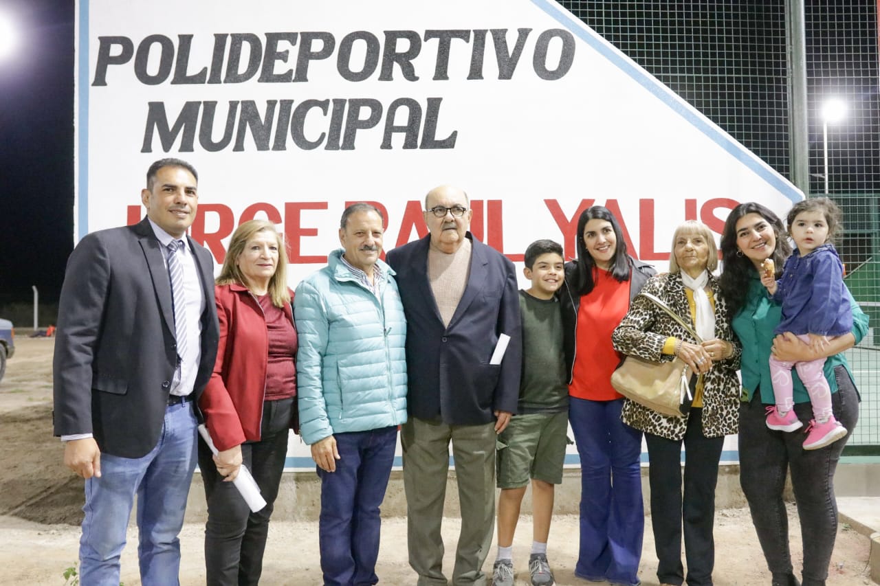 Inauguración de Polideportivo en Desiderio Tello.