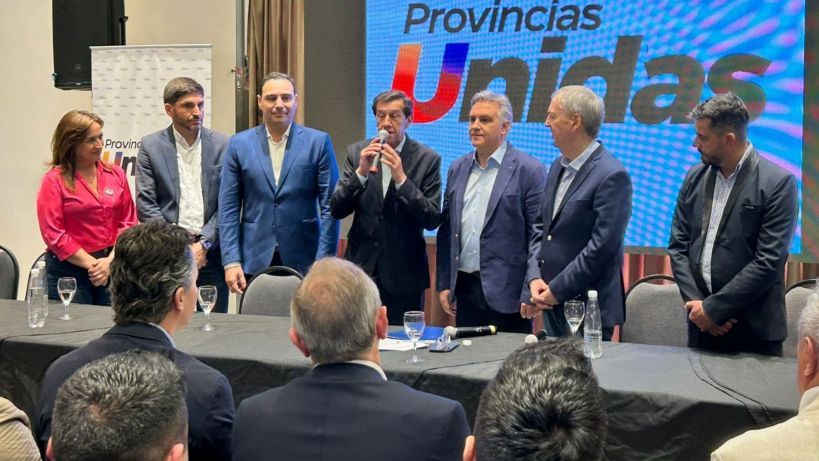 Provincias Unidas se pinta la cara contra Milei