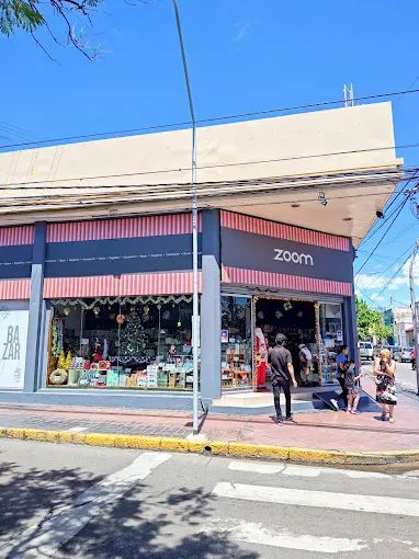 Triste. La politica econ&oacute;mica de Milei se lleva puesto otro negocio: Zoom La Rioja cierra sus puertas