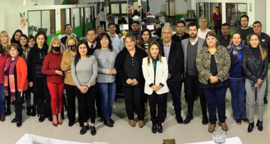 Personal de AJALaR recibio capacitacion en ley Micaela