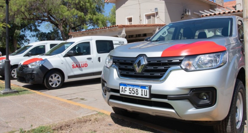 Con la entrega de vehículos y equipamiento, el Gobierno Provincial continúa fortaleciendo el sistema sanitario provincial 