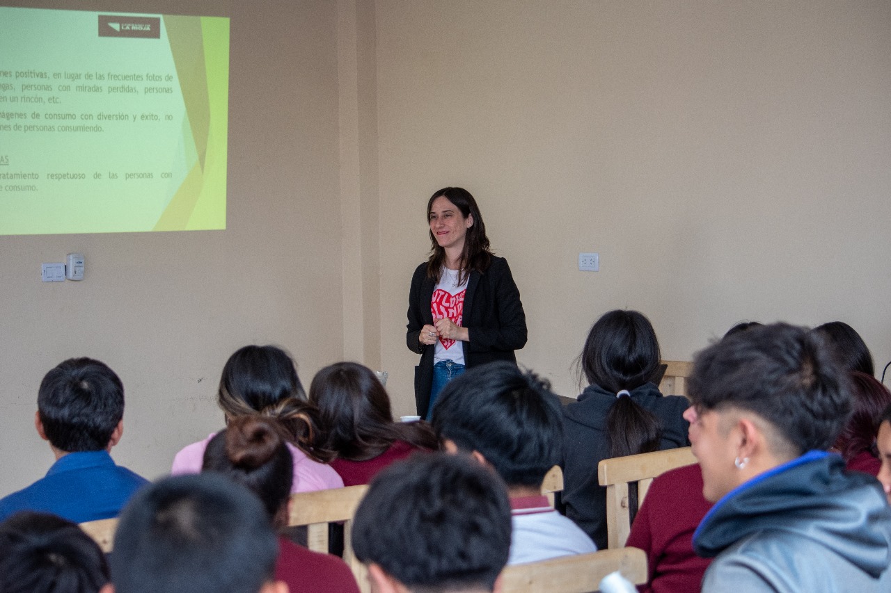 El Gobierno Provincial brindó taller para comunicar desde una mirada integral.