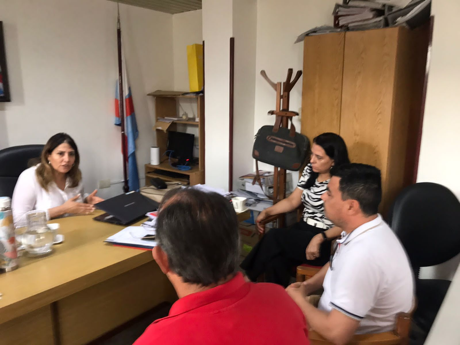 Claudia Ortiz recibió en su despacho a los referentes de las y los pacientes del Dr. Miguel Figueroa.