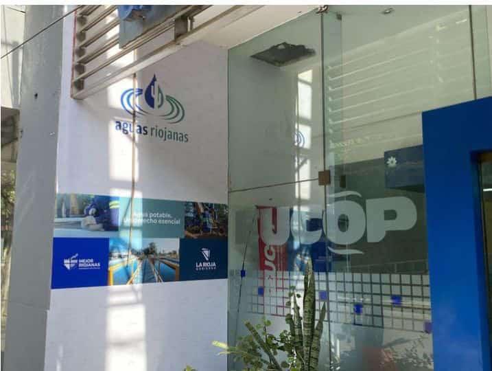 Aguas Riojanas inauguró nueva oficina en el centro de la ciudad.