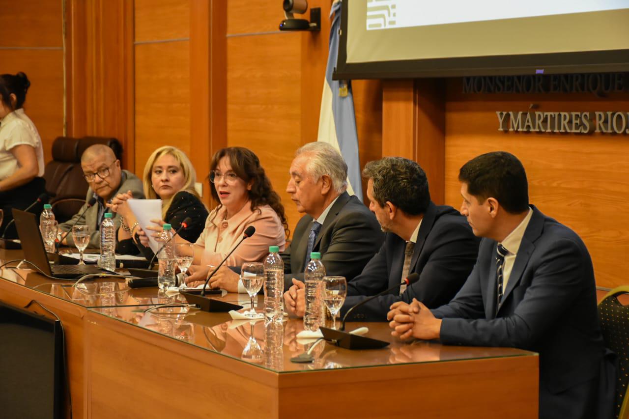 La Provincia presentó el Programa “Tribunal de Tratamiento de Drogas”, una política que une salud y justicia