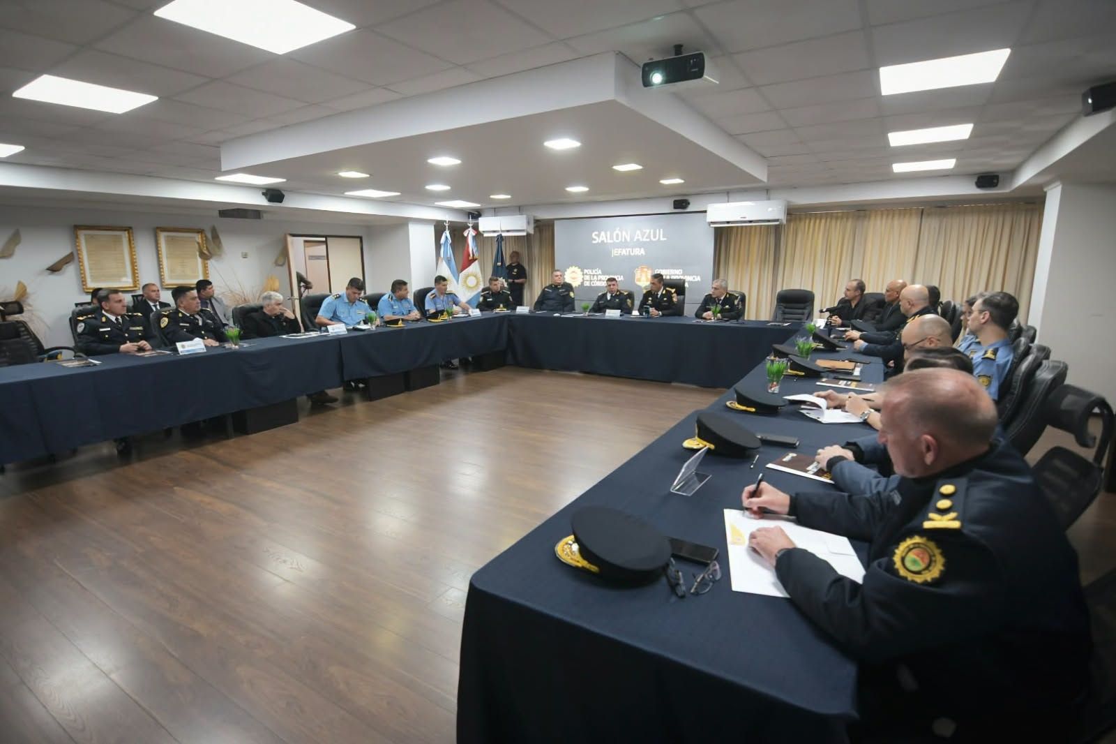 La Polic&iacute;a de La Rioja integra la mesa de seguridad interprovincial por la hist&oacute;rica visita del Papa a C&oacute;rdoba 