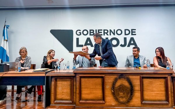 La Provincia licit&oacute; 32 viviendas de tres dormitorios en Olta para dar respuesta a las familias y generar empleo