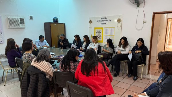 Educaci&oacute;n garantiza las inscripciones para 2027 en los institutos de formaci&oacute;n docente de Capital