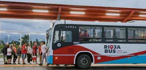 Quintela lo hizo. La Rioja, entre las provincias con el boleto de colectivo m&aacute;s barato del pais 