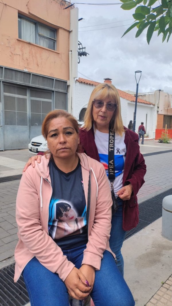 &ldquo;Hace tres a&ntilde;os que vengo al cementerio para el D&iacute;a de la Madre&rdquo;