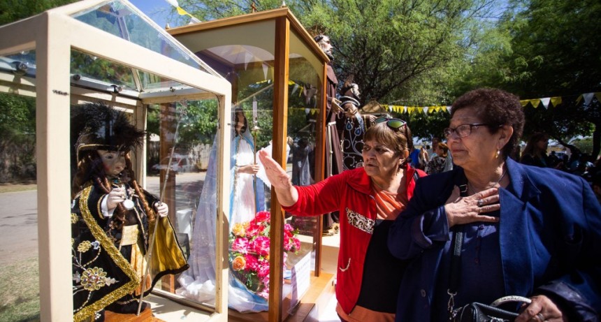 Realizaron la segunda Caravana de la Fiesta de Todos los Santos de la Nueva Rioja