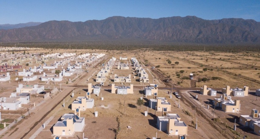 El Gobierno proyecta la construcción de 4 mil viviendas