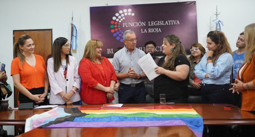 La Función Ejecutiva envió a la Legislatura Provincial el Proyecto de Ley de adhesión a la Ley Nacional de cupo laboral travesti trans.