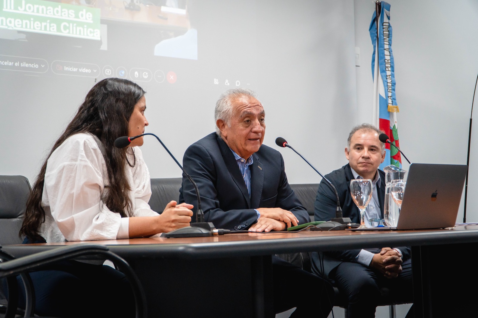 La tecnología al servicio de la salud: III Jornadas de Ingeniería Clínica.