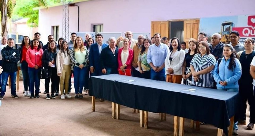 Firman el acta de inicio de la obra de readecuación del sistema de riego en Los Sauces