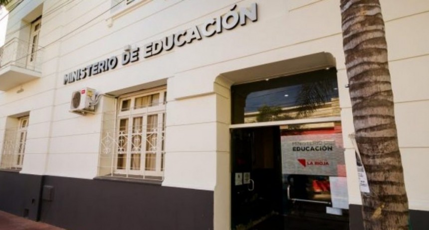 Docentes podrian perder el bono de fin de año