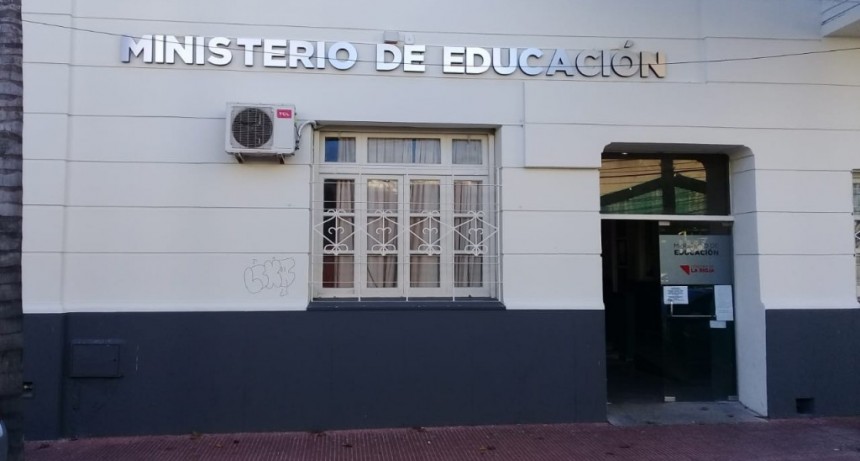 Es Oficial. El Ministerio de Educación descontará los días no trabajados y el bono otorgado a docentes adheridos a la medida de fuerza
