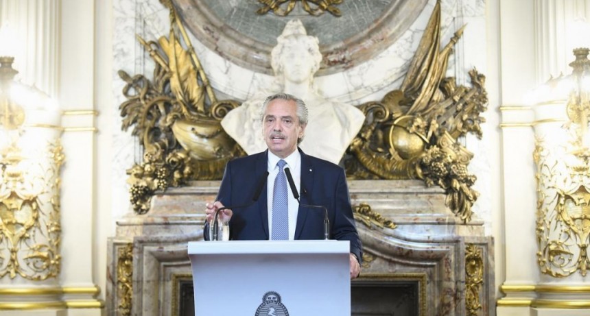 Alberto Fernández pidió investigar a jueces, fiscales y ex funcionarios que viajaron juntos a Lago Escondido