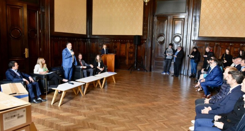 Quintela criticó el fallo de la Corte por la coparticipación