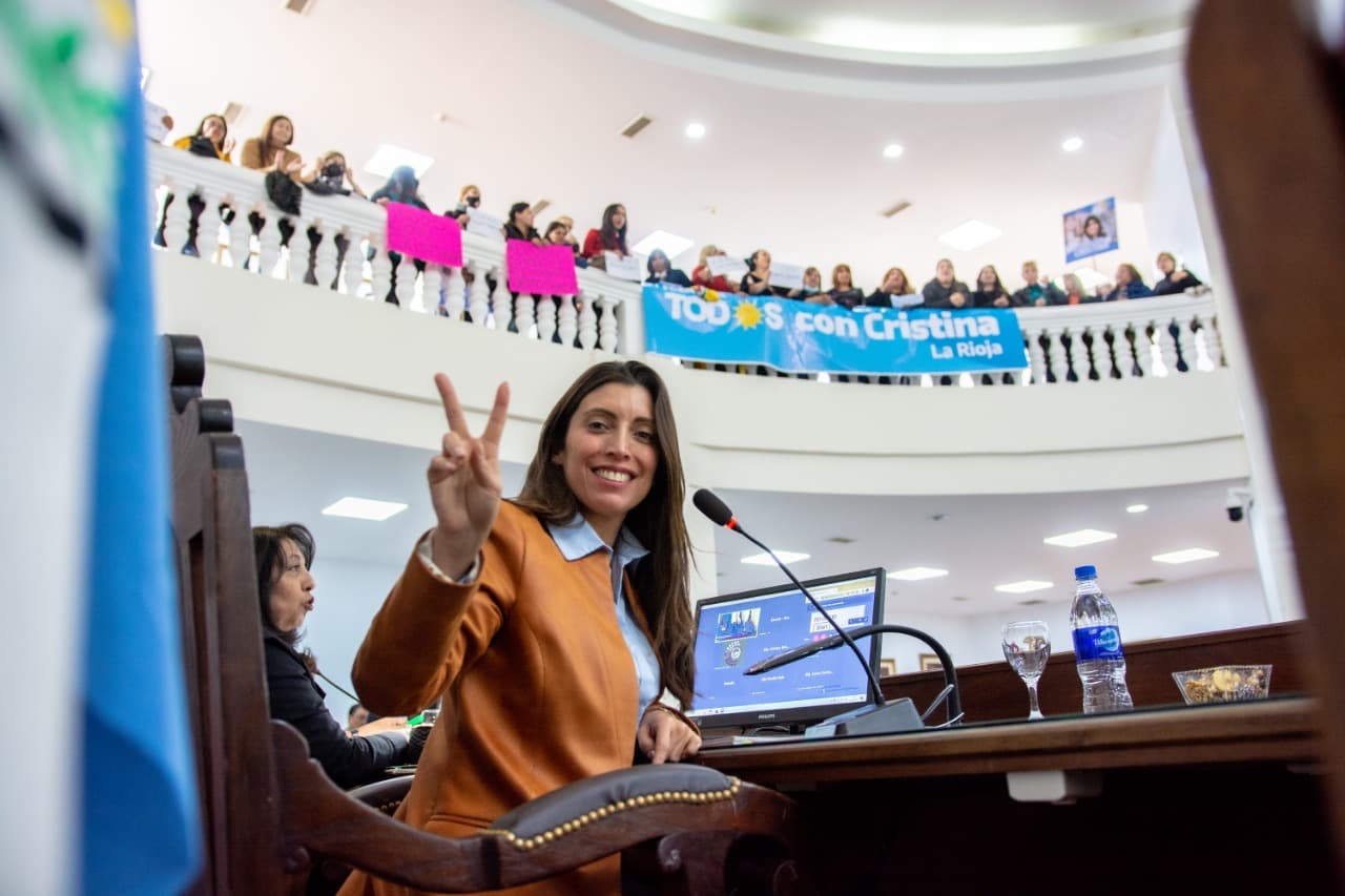 Florencia Lopez cruzó a la Vicepresidenta de la Nacion.  