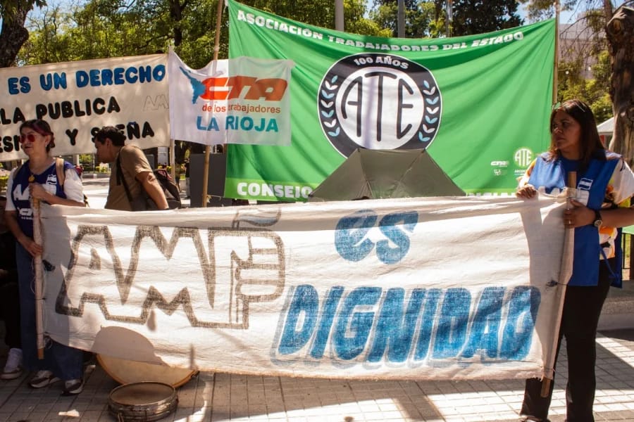 ATE marchó en La Rioja y advirtió sobre “la repetición de la historia” en un nuevo contexto de ajuste.